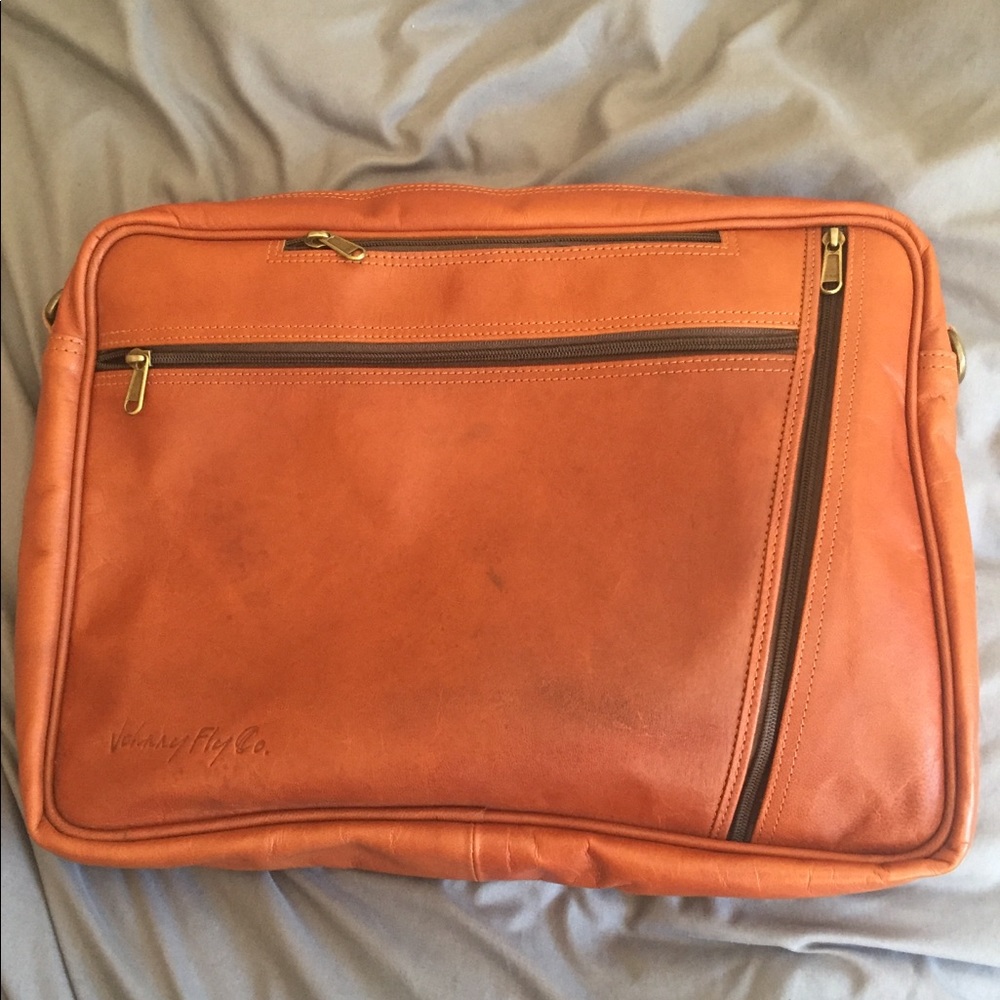 NWT Johnny Fly Convertible Messenger Bag
